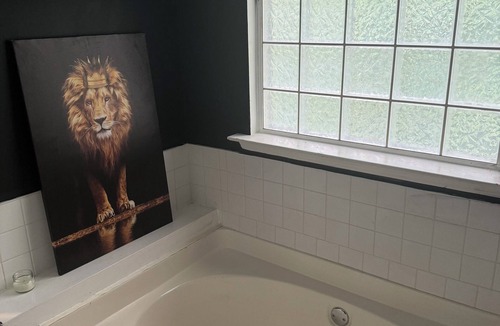 Cliftondale House | jacuzzi, DancePole, PoolTable, levels