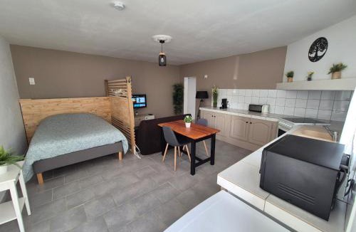 Tombeboeuf Apartment | Jacuzzi Privatif Chauffé - Terrasse & Clim
