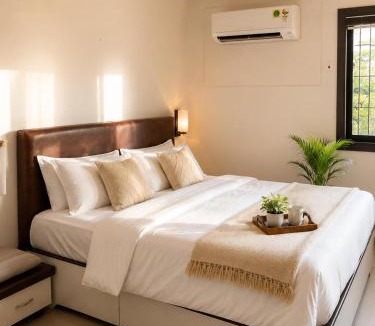Thane West House | Jacuzzi Villa with Swimming pool