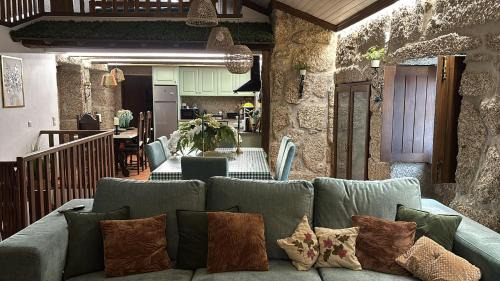 Bouro Villa | Jacuzzy Luxury Geres Stone House Villa