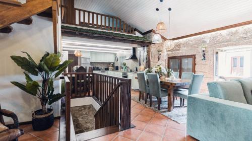Bouro Villa | Jacuzzy Luxury Geres Stone House Villa