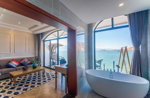 Dali Town Hotel | Jade moon