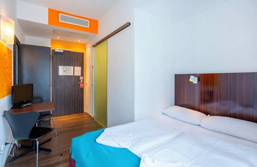 Ludwigsvorstadt-Kliniken Hostel | Jaeger's Munich - Hostel
