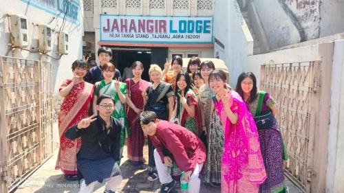 Taj Ganj Cabin | Jahangir lodge