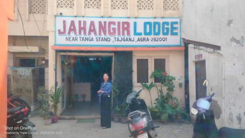 Taj Ganj Cabin | Jahangir lodge