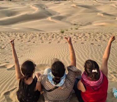 Amar Sagar Pol Hostel | Jaisalmer Hostel Crowd