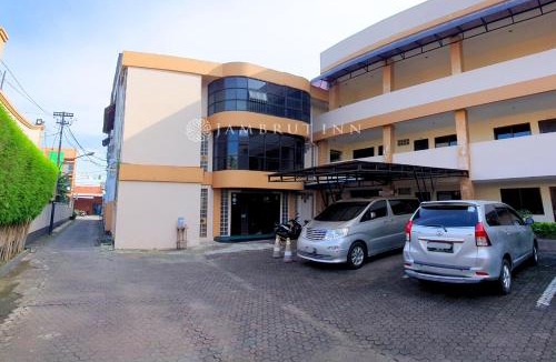 Menteng Hostel | Jambrut Inn