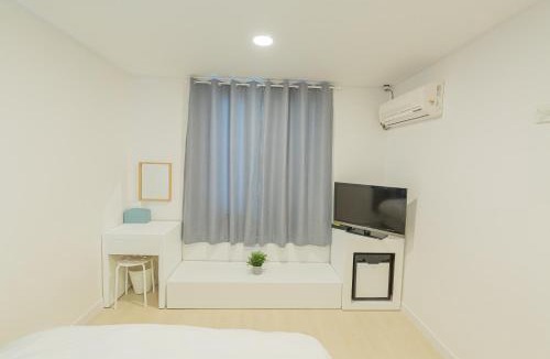 Sokcho House | James Blue Hostel