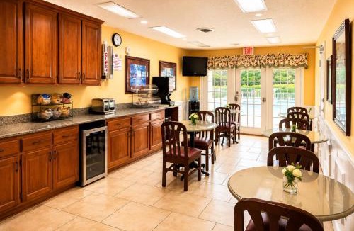Perry Hotel | Jameson Inn - Perry
