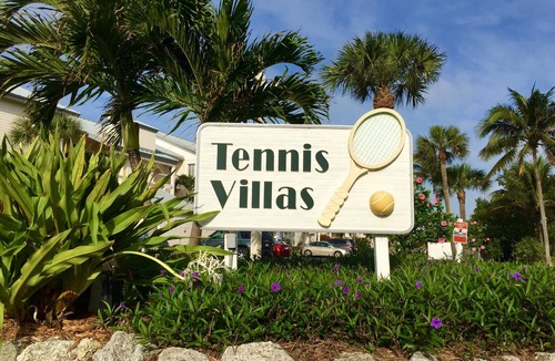 Stuart Condo | Jan26 now available One of the best Tennis Villa condo steps away from the beach