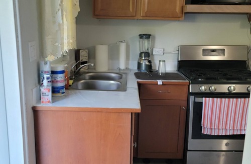 Estate Mount Pleasant West Condo | Jane's Hideaway