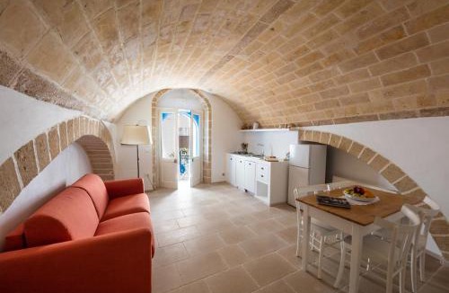 Otranto Historic Centre Apartment | Janela Blue Civico 35