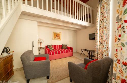 Historic Castle District House | Janna 'e Mare