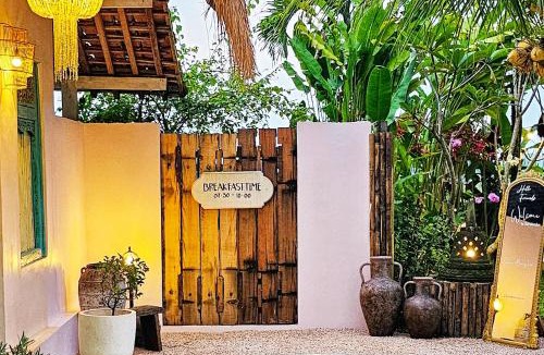 Borobudur House | Janur Bungalow