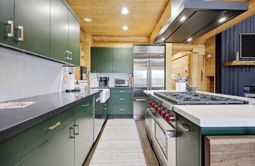 Bear Valley Cabin | Japandi Style Log Cabin with Sauna-Inspired Tub and Ski Access, Bear Valley California