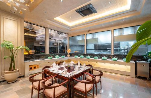 Indore Hotel | Jardin Hotels Teen Imli