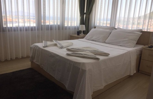 Yenifoca Hotel | Jasmine Butik Pansiyon