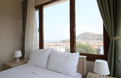Yenifoca Hotel | Jasmine Butik Pansiyon