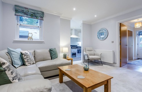 Chipping Campden Cottage | JASMINE COTTAGE, family friendly in Mickleton, Gloucestershire