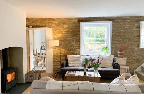 Charlbury House | Jasmine Cottage