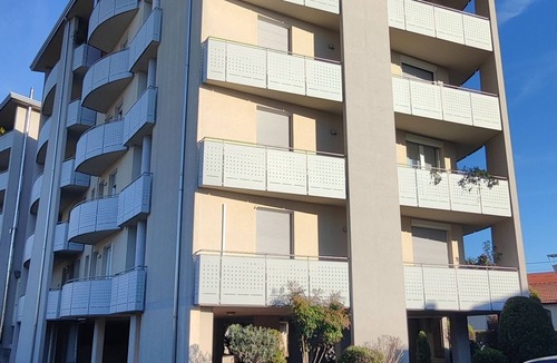 Busto Arsizio Apartment | JASMINE Malpensa Express & train to Milano