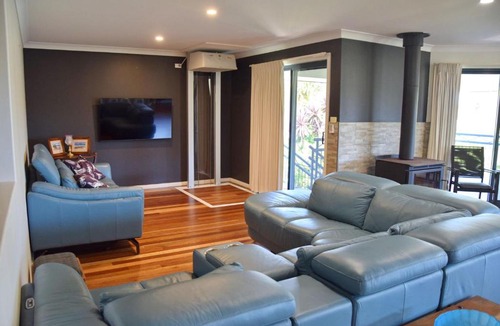 South West Rocks House | Jaspa - River Views - Bring your own linen
