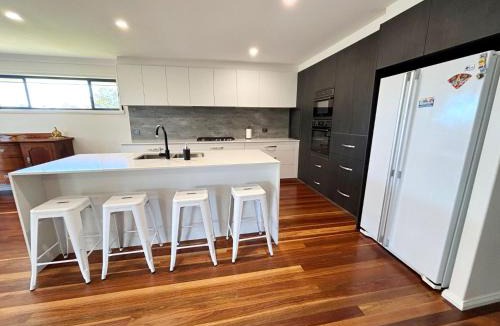 South West Rocks House | Jaspa - River Views - Bring your own linen