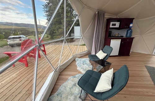 Hinton RV Rental | Jasper Gateway Glamping