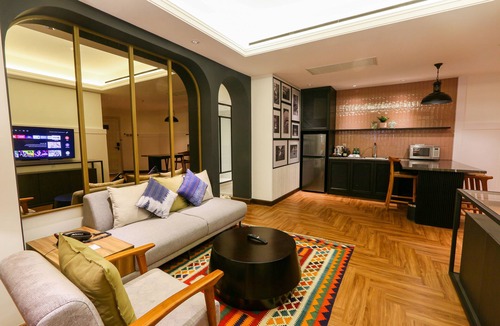 Surabaya Hotel | Java Paragon Hotel and Residences