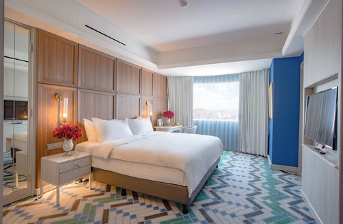 Surabaya Hotel | Java Paragon Hotel and Residences