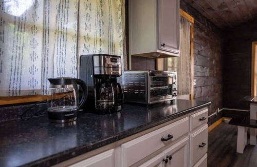 Jay House | Jay Cloud Cabin: cozy retreat by Jay Peak Resort