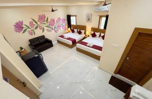 Tirupati Hotel | Jay & Jas Hotel