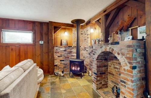 Montgomery Center House | Jay Peak Getaway on Trout River