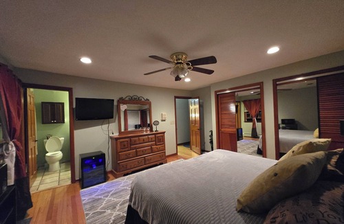Hamden Bed & Breakfast | Jay's Ranch