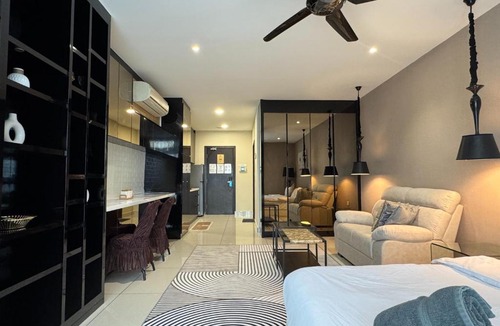 Taman Century Apartment | JB City Shopping Mall Apartment