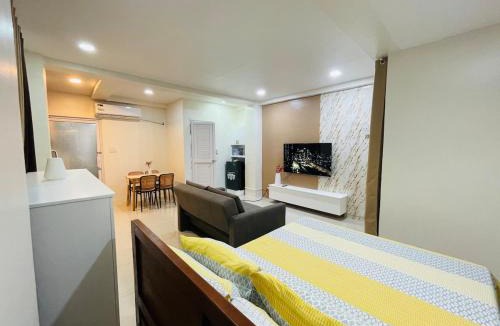 Candon Apartment | JC7 Cozy Studio at Candon City Proper - JEMS Bldg 3rd Floor