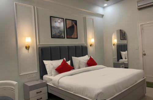 Bareilly Hotel | JD Heritage Inn