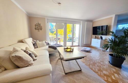 Donaustauf Apartment | Jeanys Walhalla Suite in Donaustauf 11 km von Regensburg am Donauradweg