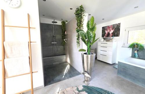 Donaustauf Apartment | Jeanys Walhalla Suite in Donaustauf 11 km von Regensburg am Donauradweg