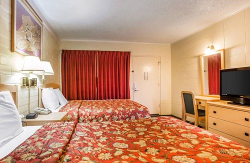 Yreka Hotel | Jefferson Inn