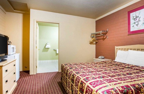 Yreka Hotel | Jefferson Inn