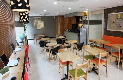 Downtown Hostel | Jeju R Hotel & Guesthouse