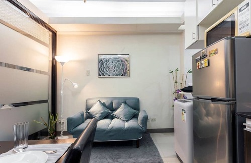 Moonwalk Condo | Jen's Comfy Home