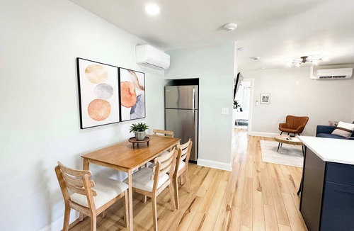 Federal Hill Apartment | Jennifer's Elegant & Cozy Broadway Walkable Stay