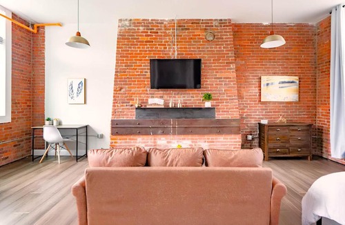 College Hill Apartment | Jennifer's Stylish Downtown Brick Foundry Escape