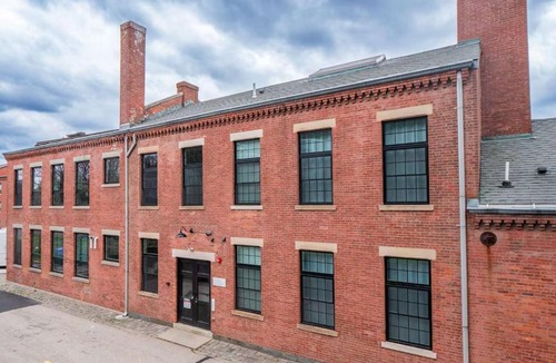 College Hill Apartment | Jennifer's Stylish Downtown Brick Foundry Escape