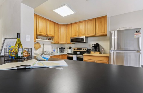 Beach Club Colony House | Jensen Beach Home: Walk to Beach Access!