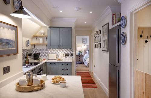 Sherborne Cottage | Jerards Stables - sleeps 4 guests in 2 bedrooms