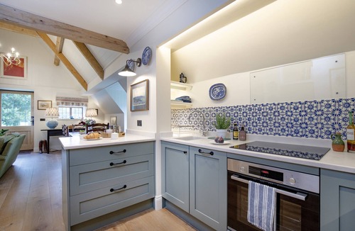 Sherborne Cottage | Jerards Stables - sleeps 4 guests in 2 bedrooms