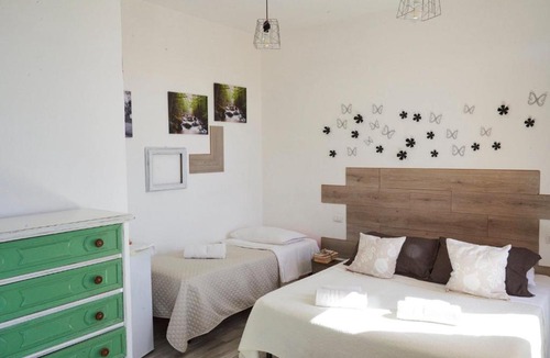 Capena House | Jerry & Titty house